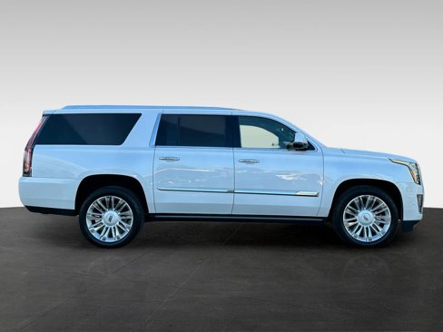 Used 2017 Cadillac Escalade ESV Platinum image 8