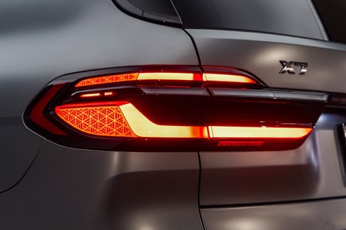 New 2026 BMW X7 M60i image 12