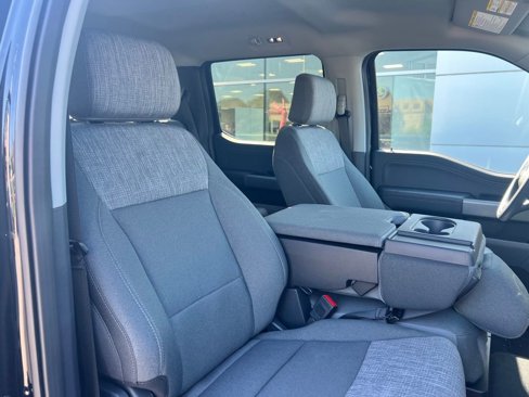 New 2025 Ford F350 XLT w/ Black Appearance Package image 37