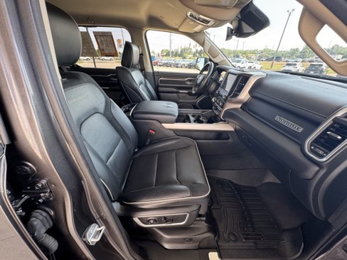 Used 2021 RAM 1500 Laramie image 40