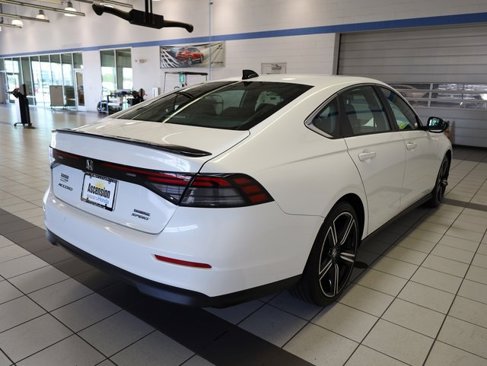 Used 2024 Honda Accord Sport image 13