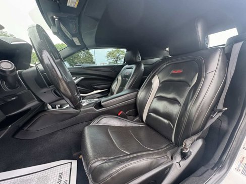 Used 2019 Chevrolet Camaro SS image 11