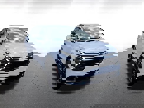 Used 2025 Kia Sportage LX image 3
