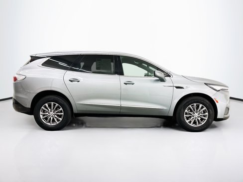 Used 2024 Buick Enclave Premium image 10