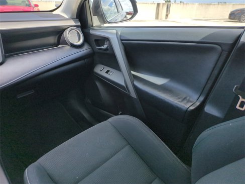 Used 2017 Toyota RAV4 XLE image 18