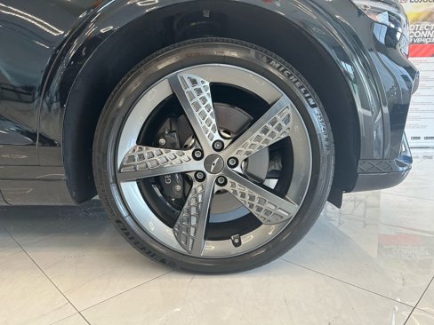 Used 2023 Genesis GV70 2.5T w/ Sport Prestige Package image 42