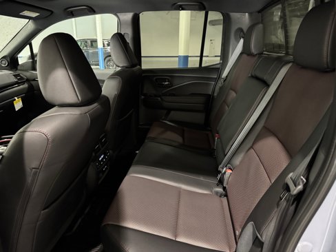 New 2026 Honda Ridgeline Black Edition image 7