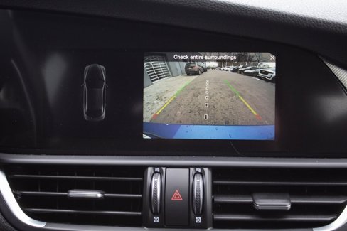 New 2025 Alfa Romeo Giulia AWD w/ Driving Assist Package image 18