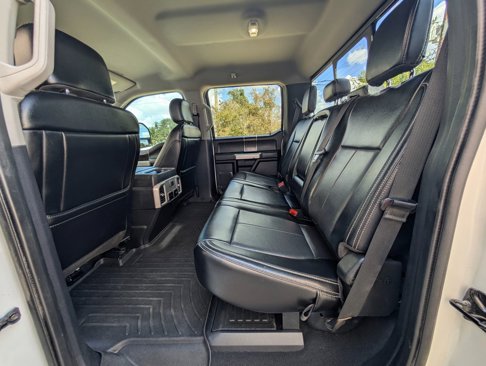 Used 2021 Ford F350 Lariat w/ Chrome Package image 15
