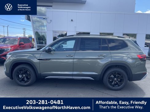 New 2025 Volkswagen Atlas Peak Edition SE image 1
