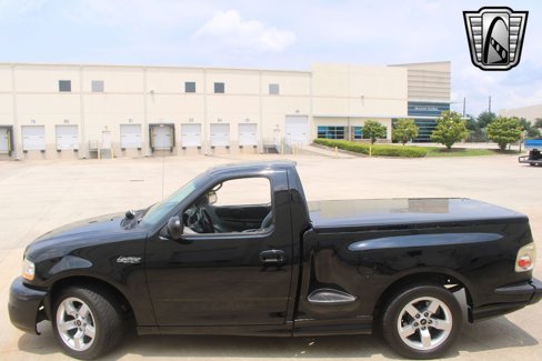 Used 2001 Ford F150 Lightning image 26