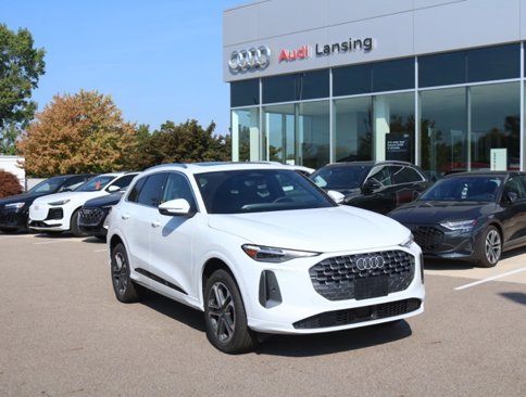 New 2025 Audi Q5 Premium Plus image 1