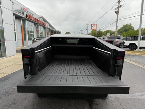 Used 2024 Tesla Cybertruck AWD Crew Cab image 14