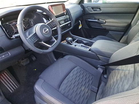 New 2025 Nissan Pathfinder SV w/ Black Appearance Package image 7
