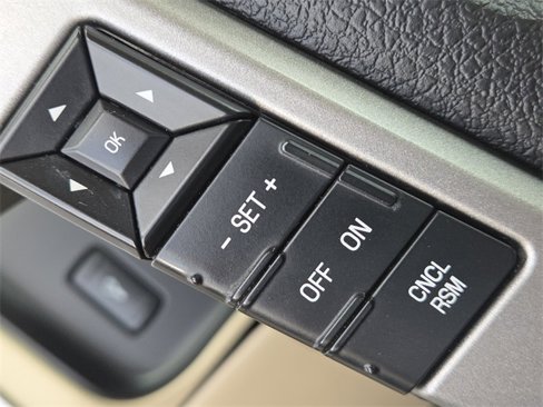 Certified 2017 Ford Expedition Limited image 15