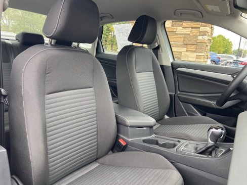 Used 2025 Volkswagen Jetta S image 26