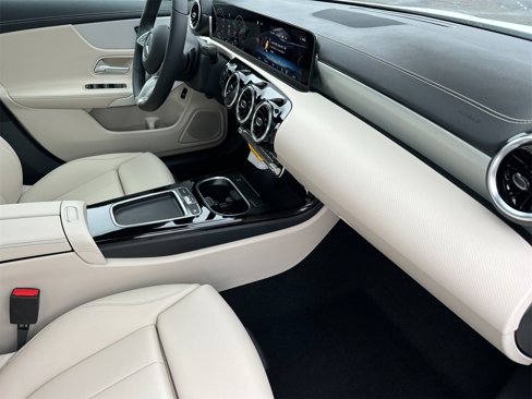 New 2025 Mercedes-Benz CLA 250 image 16