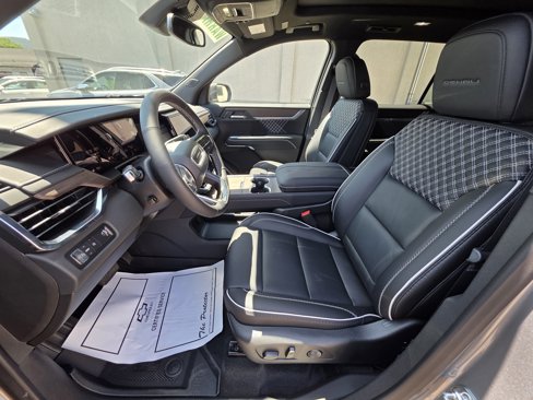 New 2025 GMC Acadia Denali w/ LPO, Floor Liner Package image 13