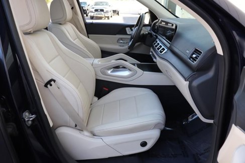 Used 2020 Mercedes-Benz GLS 450 4MATIC image 37