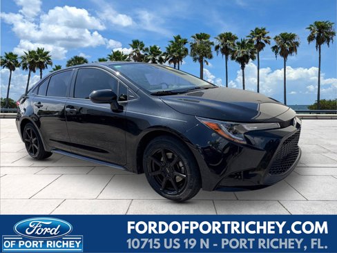 Used 2022 Toyota Corolla LE image 1