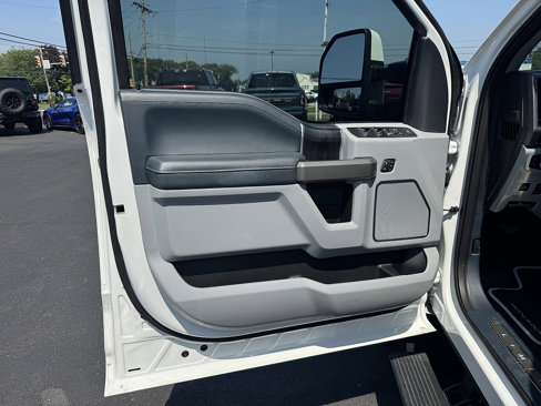 Used 2022 Ford F350 Limited image 23
