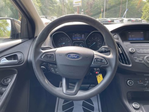 Used 2015 Ford Focus SE image 22
