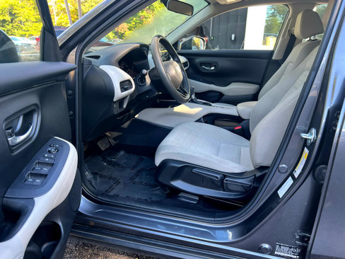 Used 2024 Honda HR-V LX image 9