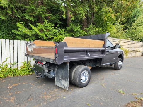 Used 2022 RAM 3500 Tradesman image 3