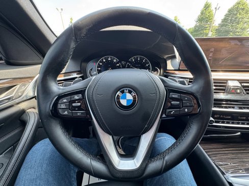Used 2019 BMW 540i image 26