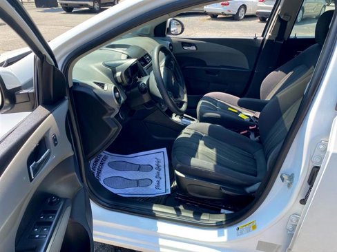 Used 2015 Chevrolet Sonic LT w/ Fun and Sun Package image 8