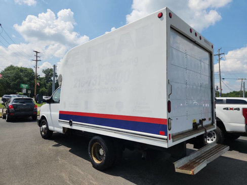Used 2014 Chevrolet Express 3500 image 3