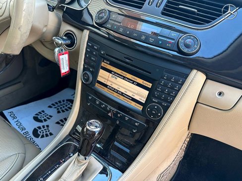 Used 2010 Mercedes-Benz CLS 550 w/ Premium I Pkg image 27