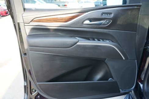 Used 2021 Cadillac Escalade Premium Luxury w/ LPO, Illumination Package image 20