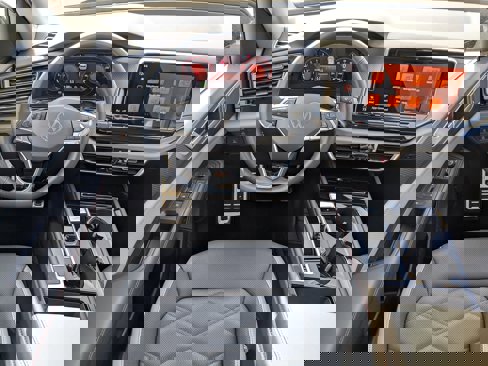 New 2025 Volkswagen Atlas Peak Edition SE image 31