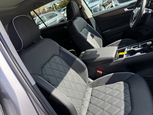 New 2025 Volkswagen Atlas SEL Premium R-Line image 27