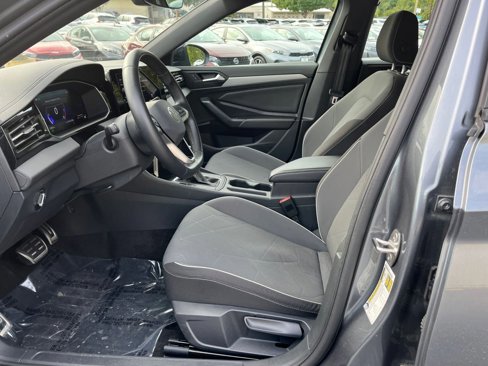 Used 2025 Volkswagen Jetta Sport image 21