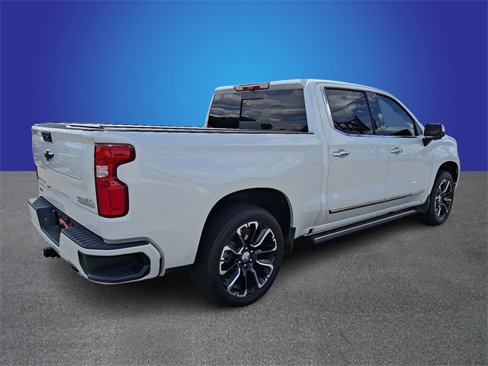 Used 2024 Chevrolet Silverado 1500 High Country w/ Technology Package image 5