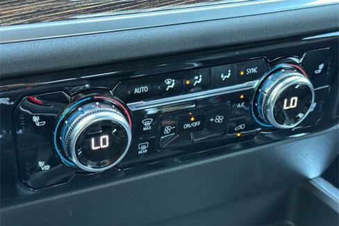 New 2025 GMC Sierra 1500 Elevation w/ Elevation Premium Package image 24