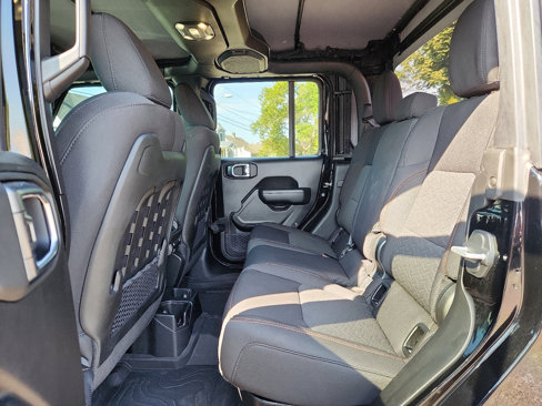 Used 2023 Jeep Gladiator Mojave w/ Cold Weather Group image 19