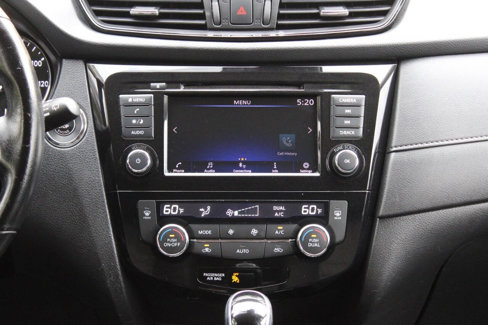 Used 2020 Nissan Rogue SV image 33