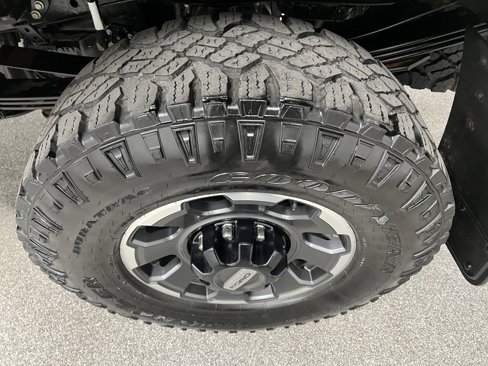 Used 2024 Ford F350 Platinum w/ Tremor Off-Road Package image 20