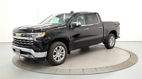 Used 2025 Chevrolet Silverado 1500 LTZ image 3