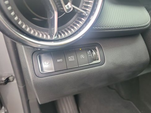 Used 2025 Chevrolet Equinox LT w/ Convenience Package II image 37