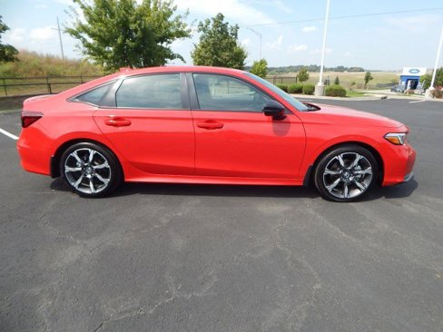 Used 2025 Honda Civic Sport Touring image 2