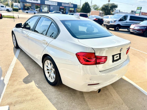 Used 2017 BMW 320i Sedan image 5