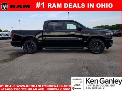New 2026 RAM 1500 4x4 Crew Cab image 4