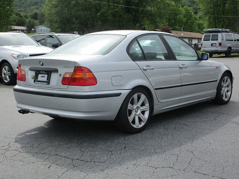 Used 2002 BMW 325i Sedan image 6