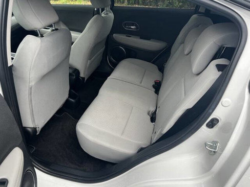Used 2021 Honda HR-V EX image 12