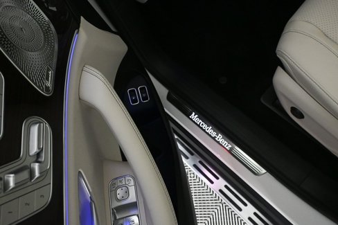 New 2026 Mercedes-Benz GLE 450e 4MATIC image 9