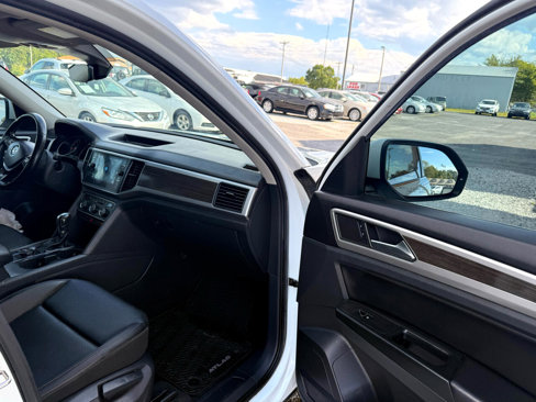 Used 2018 Volkswagen Atlas SE w/ R-Line Package image 55